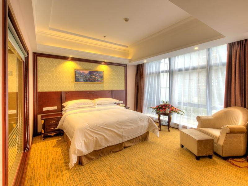 Vienna Hotel Shanghai Happy Valley Songjiang Екстериор снимка